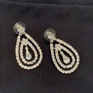 Dangle earrings